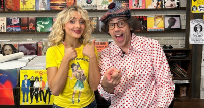 Sabrina Carpenter poses with Nardwuar